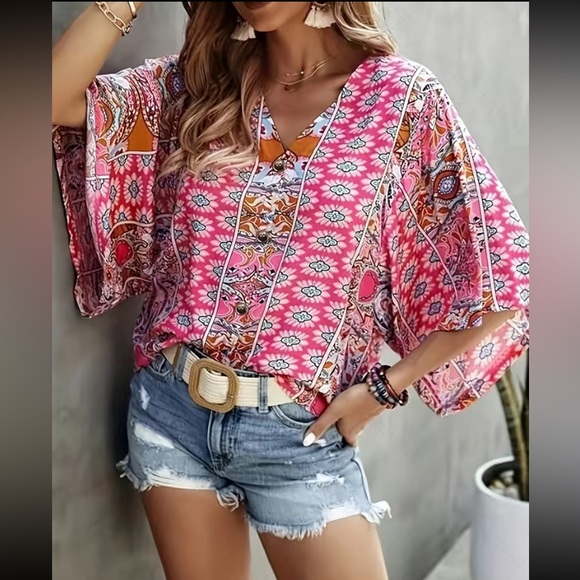 Private Label Tops - Boho Floral Print Blouse. NWT